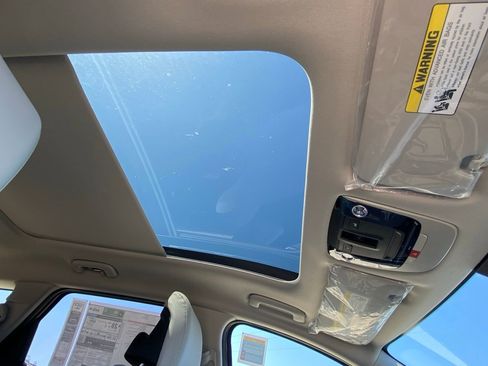 New 2026 Kia Sportage EX image 26