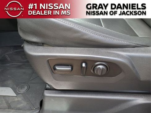 Used 2021 Chevrolet Silverado 1500 LTZ w/ Z71 Off-Road Package image 13