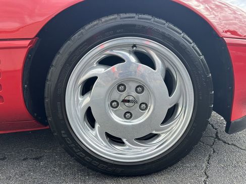 Used 1991 Chevrolet Corvette Convertible image 13