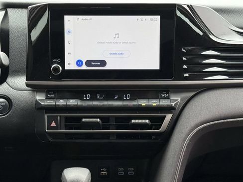 Used 2025 Toyota Camry LE image 17