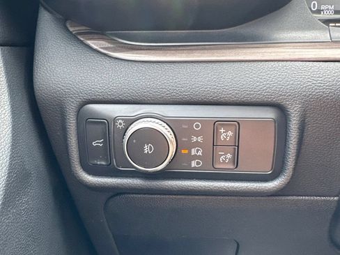 Used 2020 Ford Explorer Limited RWD image 24