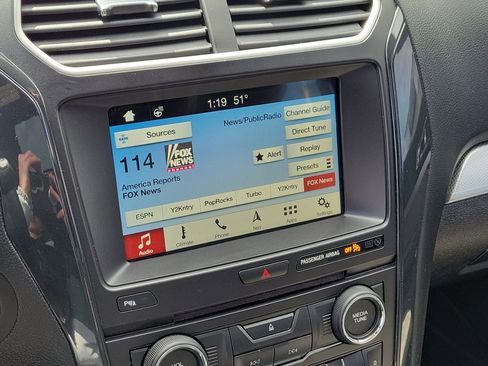 Used 2017 Ford Explorer XLT w/ Equipment Group 202A image 26