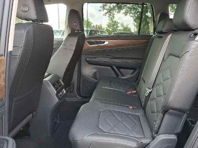 New 2025 Volkswagen Atlas SE AWD/4WD image 7