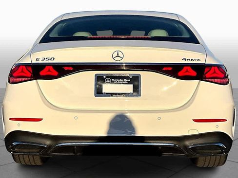 Certified 2025 Mercedes-Benz E 350 4MATIC Sedan image 5