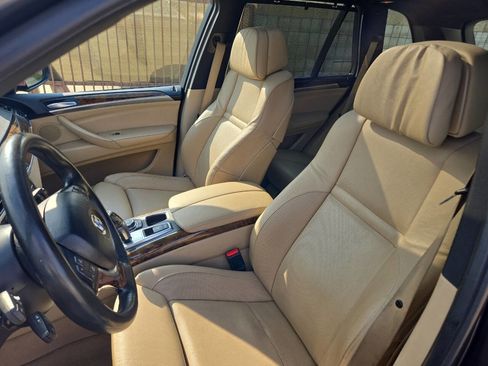 Used 2011 BMW X5 xDrive50i image 20