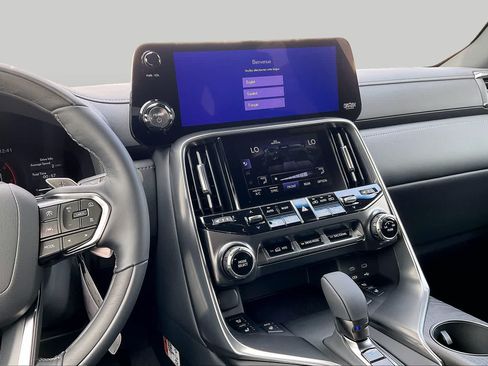 New 2026 Lexus LX 700h Luxury AWD/4WD image 9