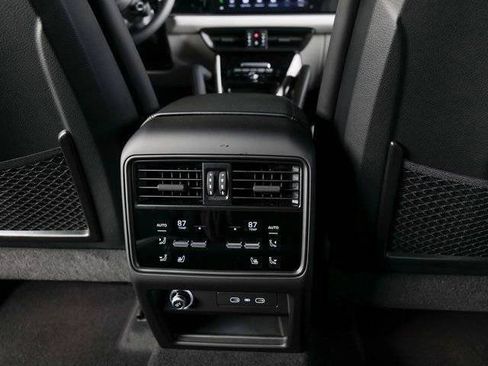 New 2026 Porsche Cayenne AWD/4WD image 22