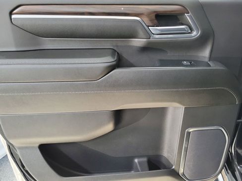 Certified 2024 GMC Sierra 2500 SLT w/ Texas SLT Premium Package AWD/4WD image 16