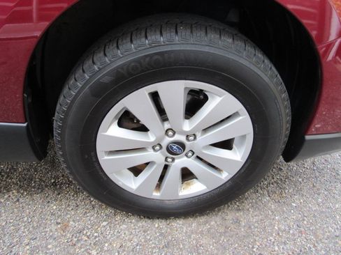 Used 2016 Subaru Outback 2.5i Premium AWD/4WD image 11