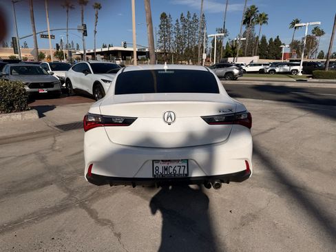 Used 2019 Acura ILX FWD image 4