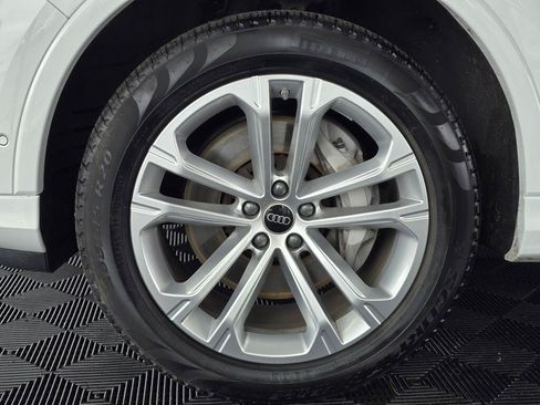 Used 2025 Audi Q7 3.0T Premium Plus AWD/4WD image 11