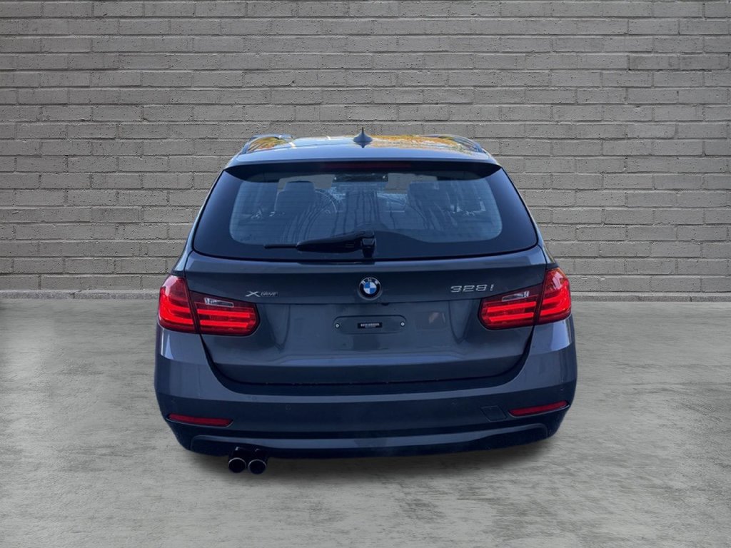 Used 2015 BMW 328i xDrive Wagon AWD/4WD image 7