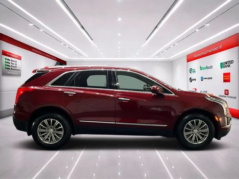 Used 2017 Cadillac XT5 Luxury w/ Driver Awareness Package AWD/4WD image 8