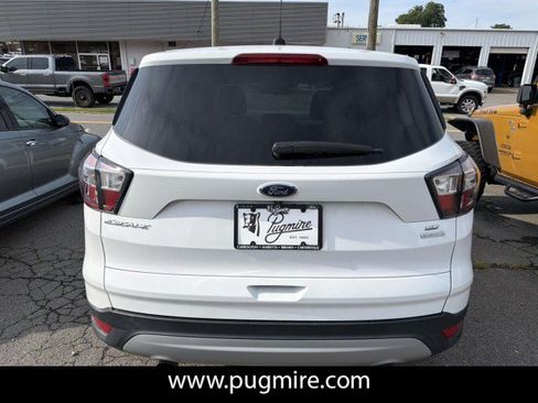 Used 2017 Ford Escape SE FWD image 5