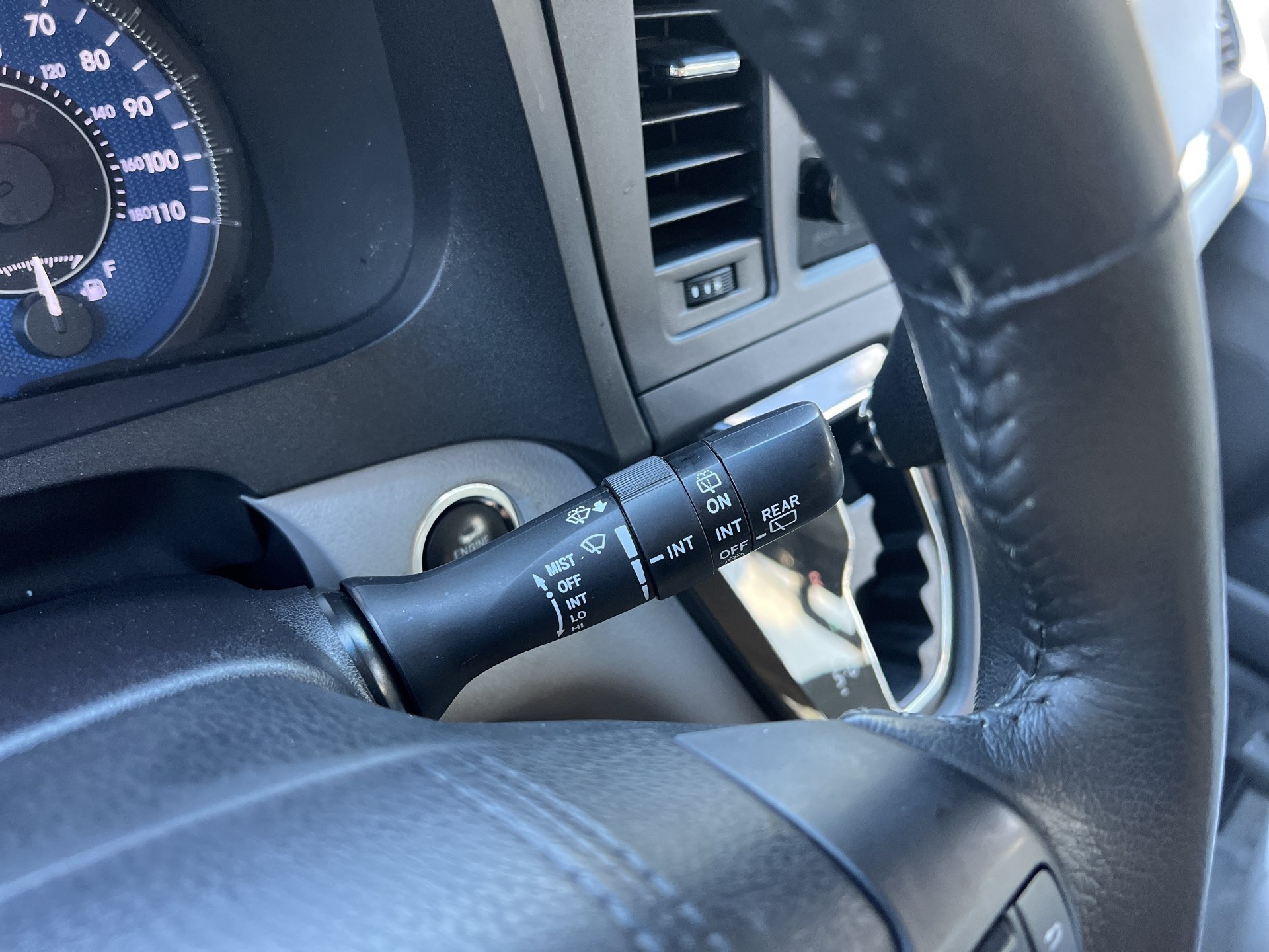 Used 2016 Toyota Sienna XLE w/ XLE Navigation Package FWD image 12