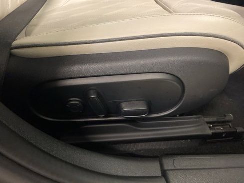 Used 2021 MINI Cooper Clubman S w/ Driver Assistance Package image 10