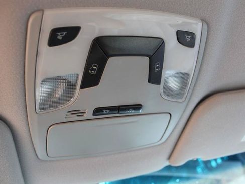 Used 2013 Toyota Sienna LE FWD image 21