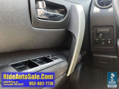 Used 2015 Nissan Rogue S w/ Convenience Package AWD/4WD image 39