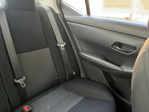 Used 2025 Nissan Sentra SV FWD image 35