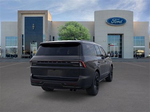 New 2025 Lincoln Navigator Reserve w/ Jet Appearance Package image 8