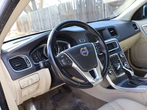 Used 2015 Volvo S60 T5 Premier image 15