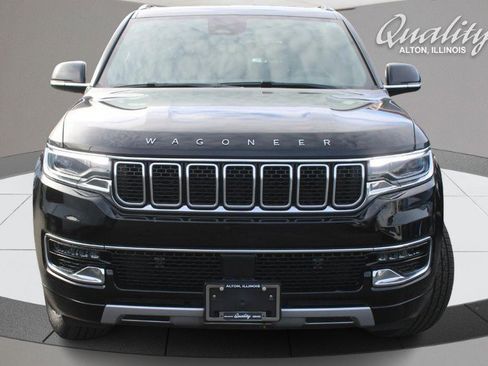 Used 2024 Jeep Wagoneer L Series II w/ Flexible Seating Group image 11