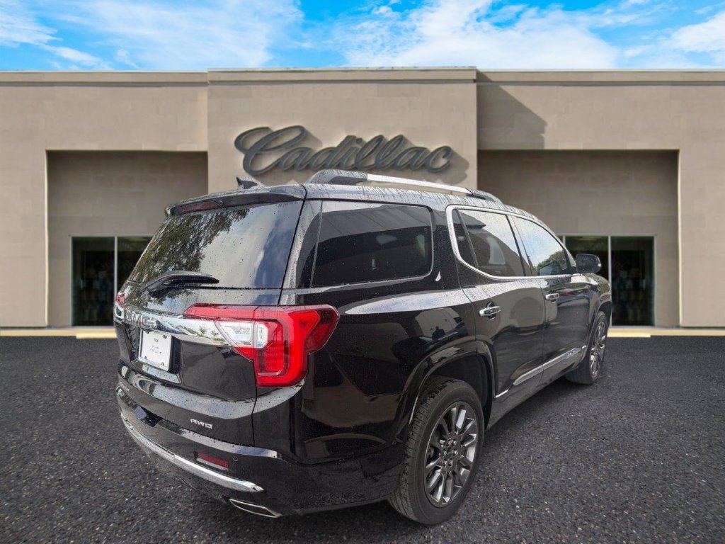 Used 2023 GMC Acadia Denali w/ Black Diamond Edition AWD/4WD image 3
