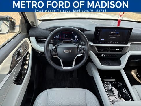 Used 2025 Ford Explorer Platinum w/ Ultimate Package AWD/4WD image 13