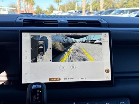 Certified 2025 Land Rover Defender 110 S image 24