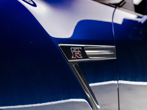 Used 2013 Nissan GT-R Black Edition AWD/4WD image 22