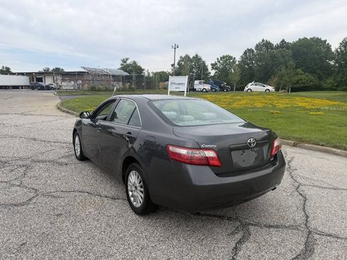 Used 2007 Toyota Camry LE FWD image 3