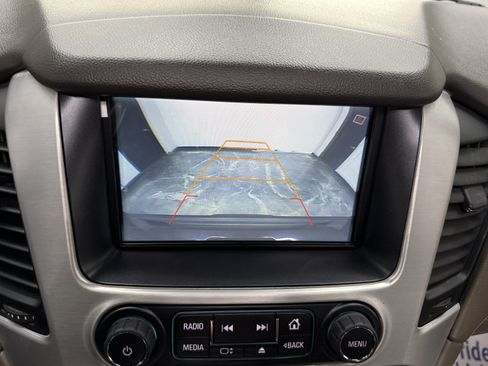 Used 2017 GMC Yukon SLT w/ Premium Edition AWD/4WD image 19