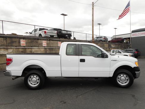 Used 2014 Ford F150 XL w/ Equipment Group 101A Mid AWD/4WD image 6
