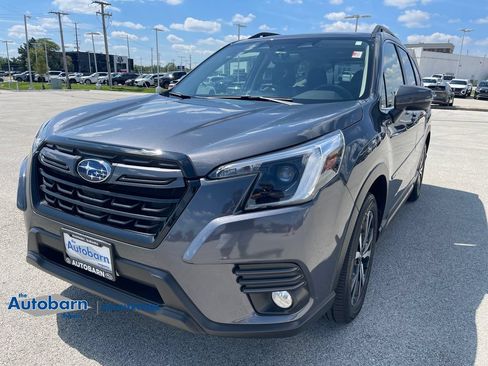 Used 2023 Subaru Forester Limited AWD/4WD image 3