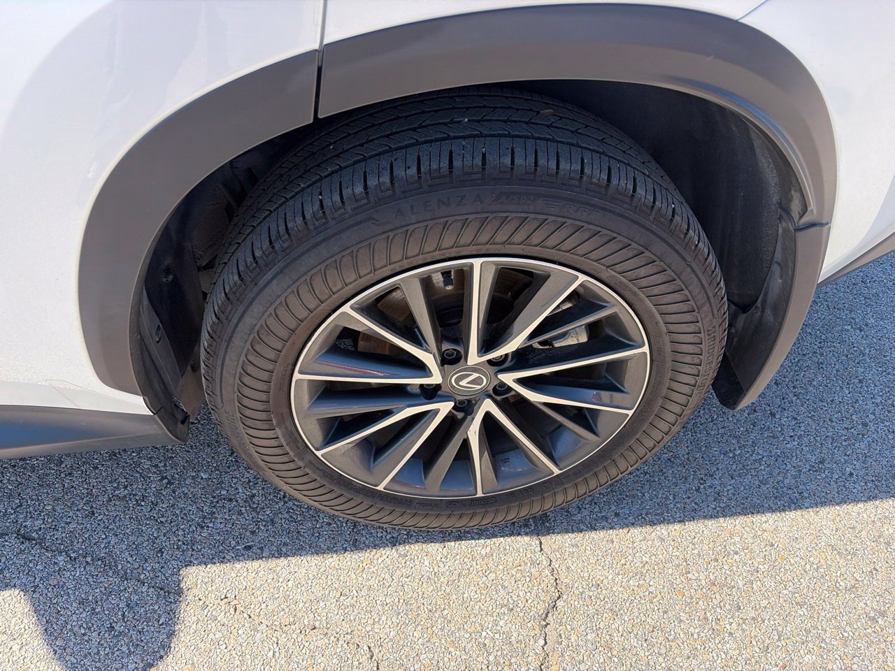 Used 2025 Lexus NX 250 FWD w/ Accessory Package (2T) image 15