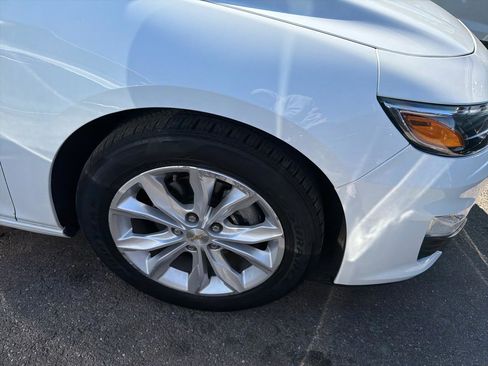 Used 2021 Chevrolet Malibu LT image 4