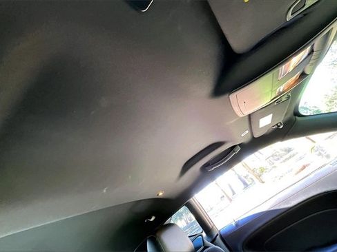 Used 2023 Dodge Challenger R/T w/ Plus Package image 21