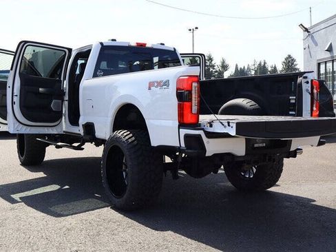 Used 2025 Ford F350 Platinum AWD/4WD image 40