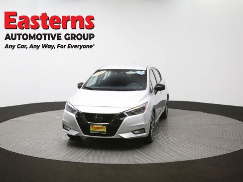 Used 2020 Nissan Versa SR w/ Convenience Package image 52