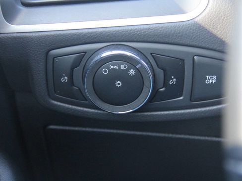 Used 2023 Ford Edge SEL image 26