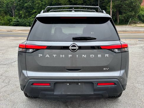 Used 2024 Nissan Pathfinder SV w/ SV Premium Package FWD image 8