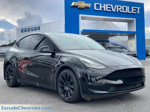 Used 2021 Tesla Model Y Long Range AWD/4WD image 1