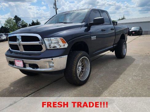 Used 2019 RAM 1500 Tradesman w/ Tradesman SXT Package image 2