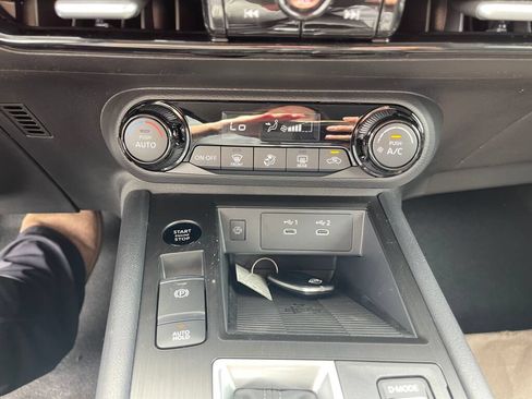 New 2026 Nissan Kicks SV FWD image 12