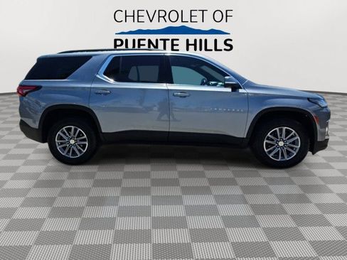 Used 2023 Chevrolet Traverse LT FWD image 9