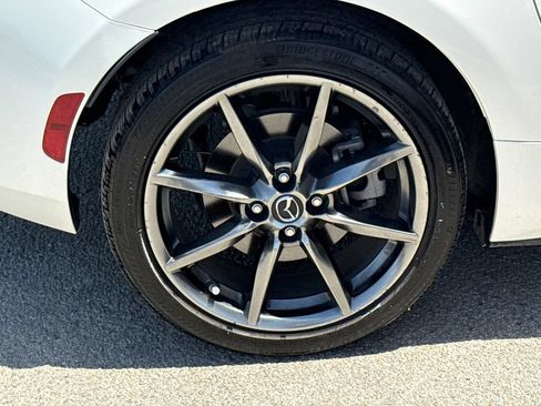 Used 2019 MAZDA MX-5 Miata RF Grand Touring RWD image 9
