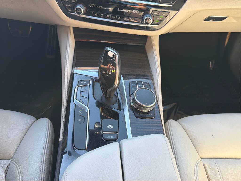 Used 2018 BMW 540i RWD image 15