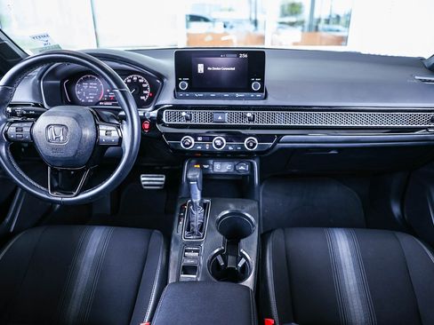 Used 2025 Honda Civic Sport image 17