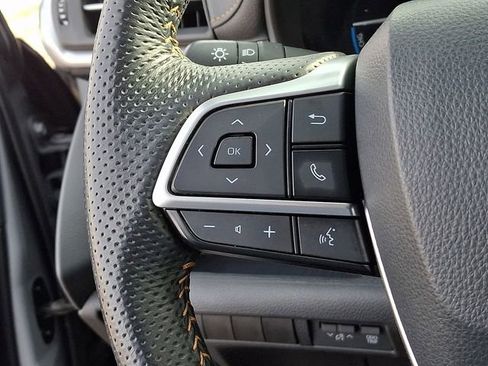 Used 2024 Toyota Sienna XLE Woodland Edition image 28