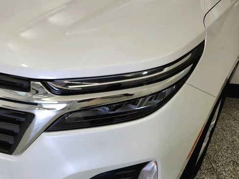 Used 2022 Chevrolet Equinox LT FWD image 32